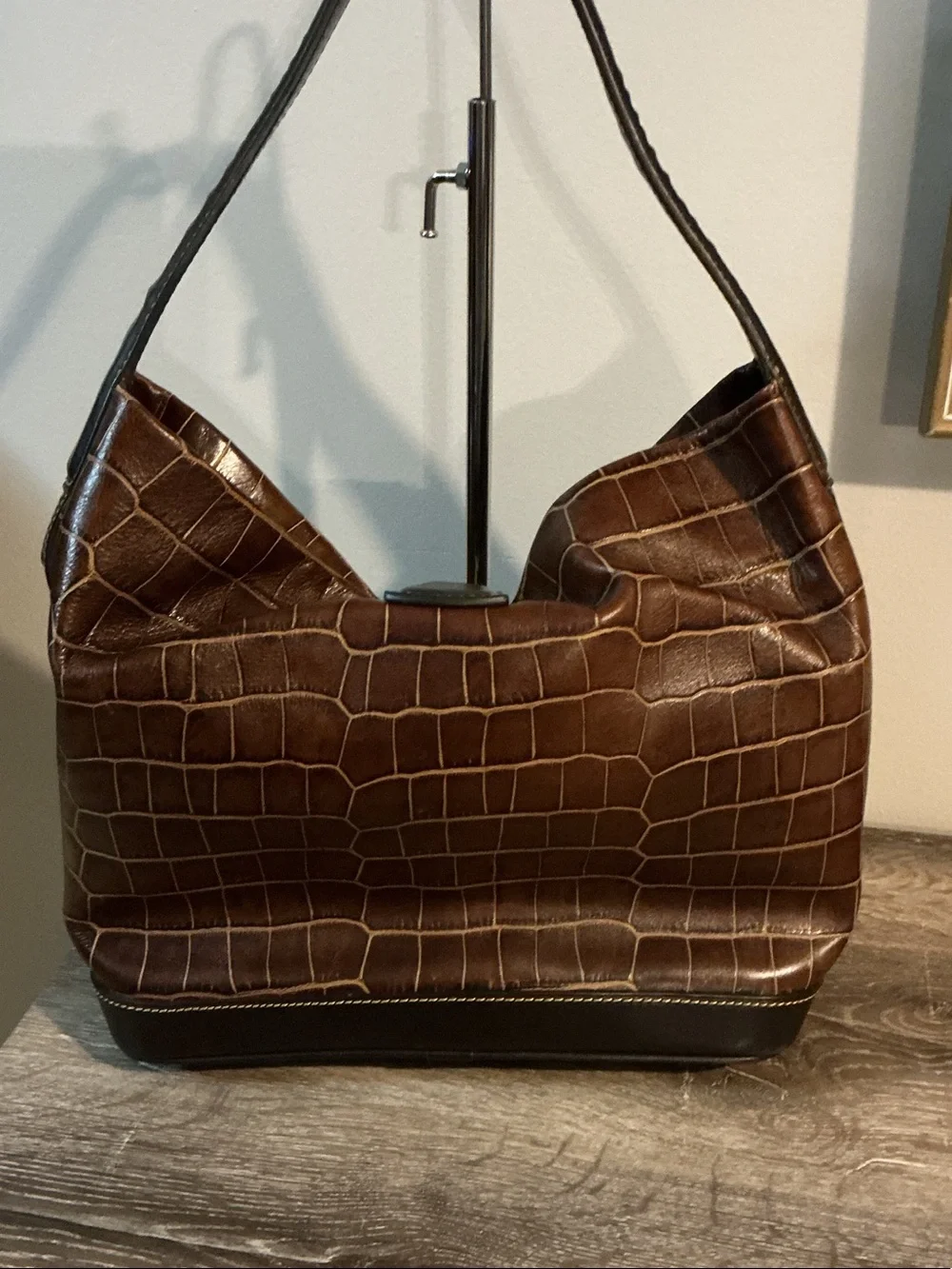 Dooney & Bourke Brown Croc-Embossed Hobo Shoulder Bag Wallet Key Fob 3pc EUC
